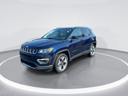 Used 2018 Jeep Compass Limited w/ Navigation Group FWD image 5