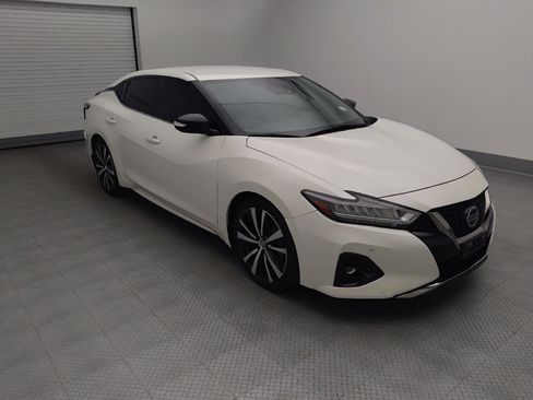 Used 2019 Nissan Maxima SR w/ Sport Mat Group FWD image 13
