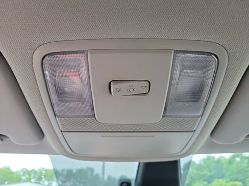 Used 2024 Kia Soul LX w/ Option Group 015 FWD image 32