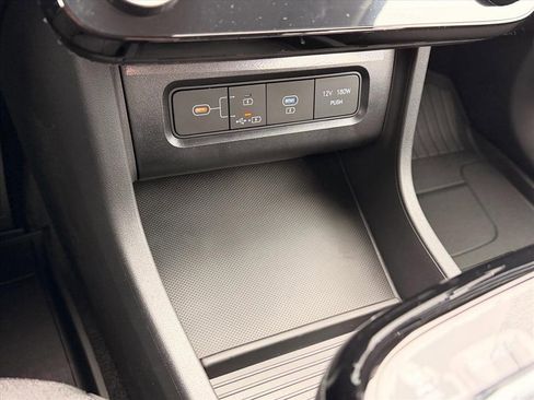 New 2026 Hyundai Tucson Blue SE image 21