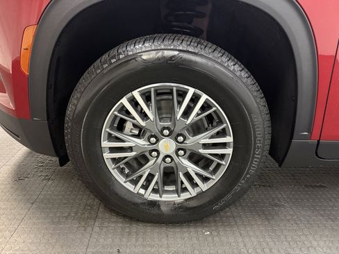 New 2026 Chevrolet Traverse LT image 11