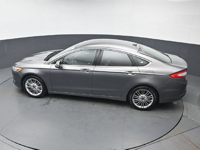 Used 2014 Ford Fusion SE w/ Equipment Group 202A FWD image 32