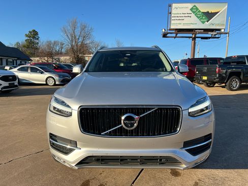 Used 2018 Volvo XC90 T5 Momentum w/ Convenience Package image 2