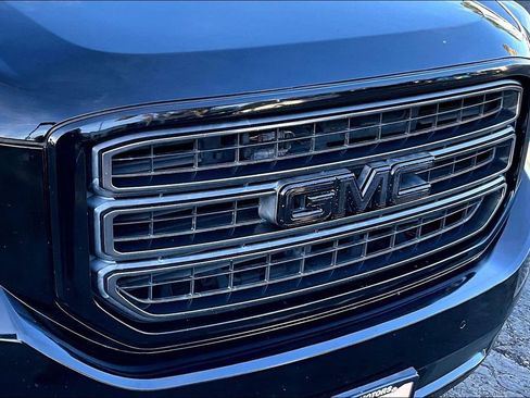 Used 2019 GMC Yukon SLT w/ Graphite Performance Edition image 27