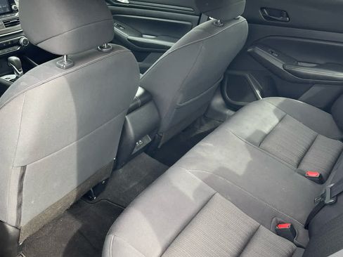 Used 2024 Nissan Altima 2.5 SV FWD image 22