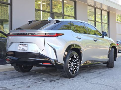 Certified 2023 Lexus RZ 450e Premium w/ Technology Package AWD/4WD image 10