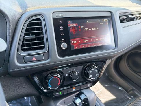 Used 2022 Honda HR-V Sport image 23