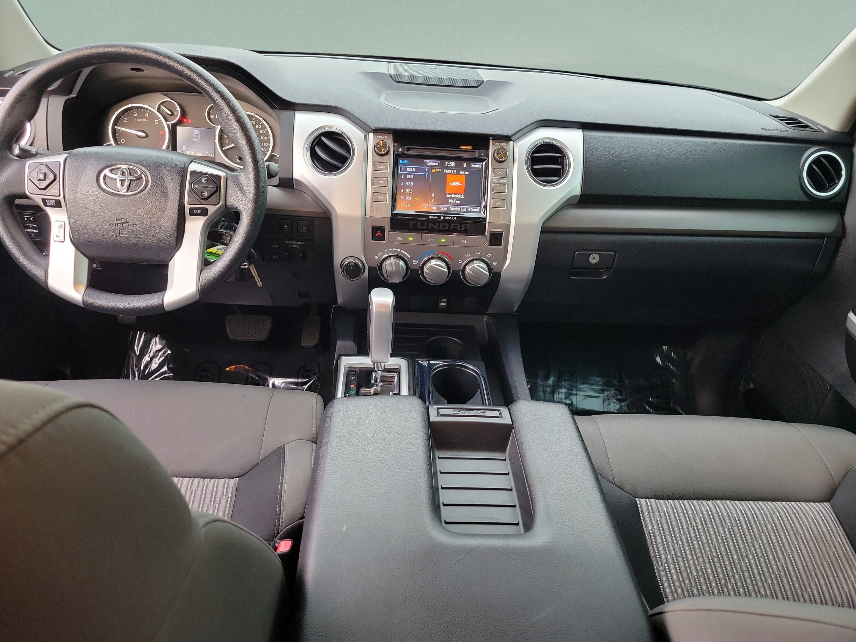 Used 2017 Toyota Tundra SR5 w/ SR5 Upgrade Package AWD/4WD image 13