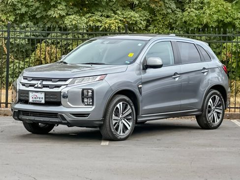 Used 2025 Mitsubishi Outlander Sport ES AWD/4WD image 7
