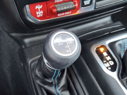Used 2023 Jeep Wrangler Unlimited Rubicon 4xe AWD/4WD image 30