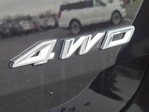 Used 2023 Ford Explorer ST-Line w/ Class IV Trailer Tow Package AWD/4WD image 5