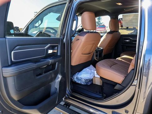 New 2025 RAM 2500 Big Horn AWD/4WD image 61