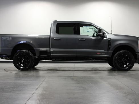 New 2026 Ford F250 Lariat w/ Black Appearance Package image 3