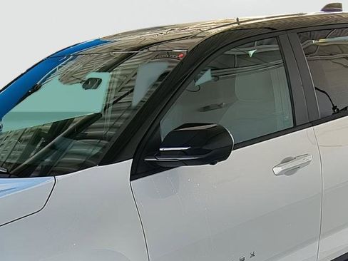 New 2026 Chevrolet Equinox LT w/ Safety and Technology Package image 8