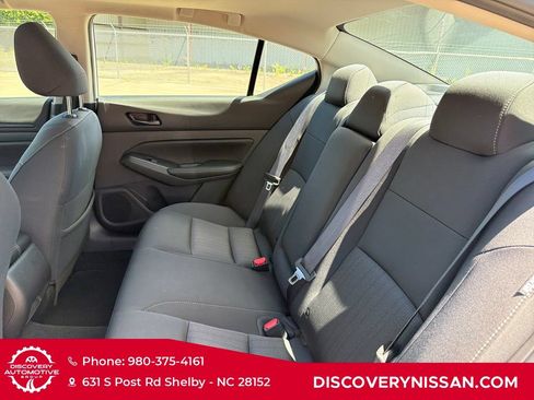 Certified 2024 Nissan Altima 2.5 SV w/ SV Premium Package FWD image 30