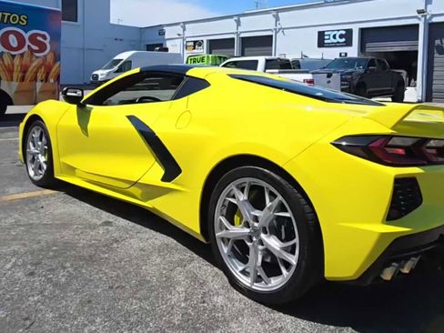 Used 2020 Chevrolet Corvette Stingray Preferred Cpe w/ 2LT Preferred Equipment Group image 2