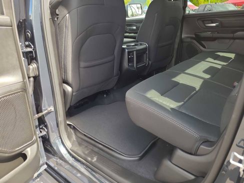 New 2026 RAM 1500 Express AWD/4WD image 20