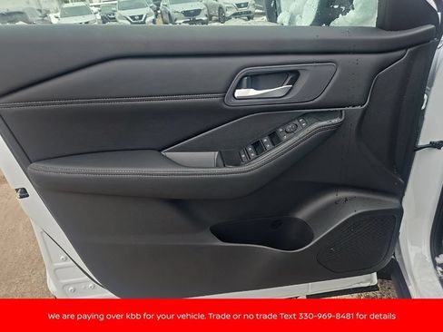 New 2026 Nissan Rogue Dark Armor AWD/4WD image 9