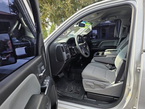 Used 2018 Chevrolet Silverado 2500 W/T w/ WT Fleet Convenience Package image 11