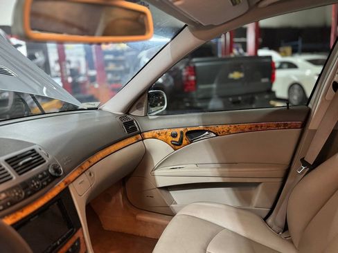 Used 2006 Mercedes-Benz E 350 Sedan image 16