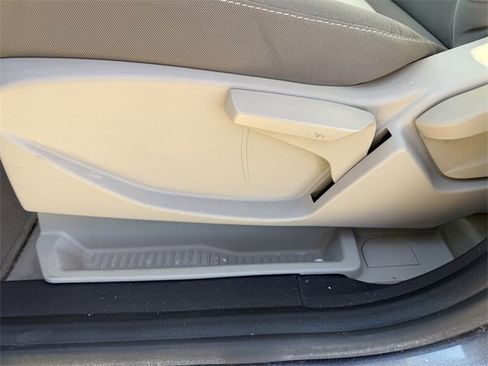 Used 2014 Ford C-MAX SE image 20