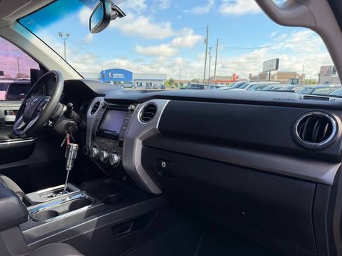 Used 2016 Toyota Tundra SR5 w/ SR5 Upgrade Package AWD/4WD image 57