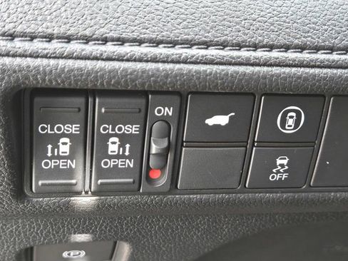 Used 2023 Honda Odyssey EX-L image 14