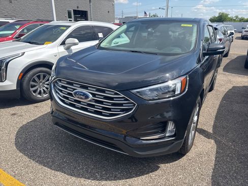 Used 2022 Ford Edge Titanium AWD/4WD image 22