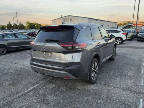Used 2022 Nissan Rogue SV w/ SV Premium Package AWD/4WD image 2