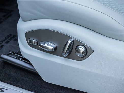 Certified 2026 Porsche Macan S AWD/4WD image 16
