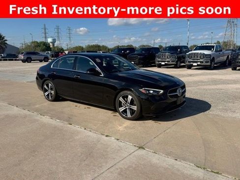 Used 2025 Mercedes-Benz C 300 4MATIC Sedan image 5