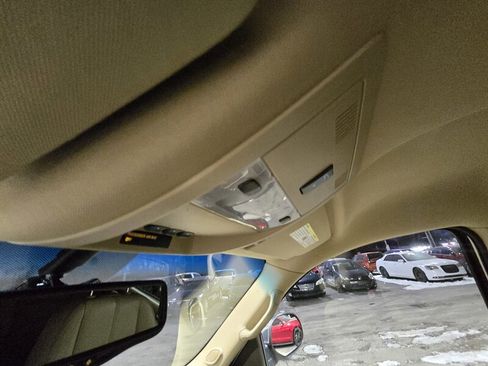 Used 2010 GMC Yukon SLT w/ SLT Chrome Package image 23