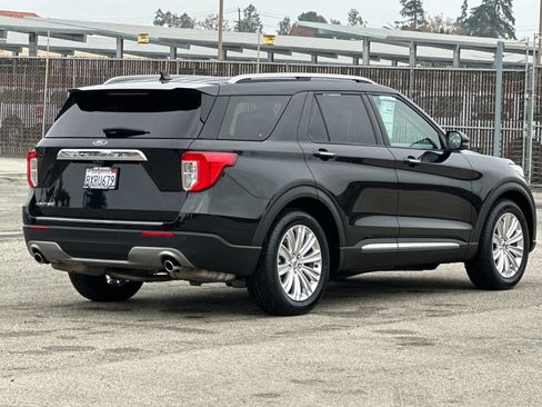 Certified 2021 Ford Explorer Limited w/ Equipment Group 301A image 4