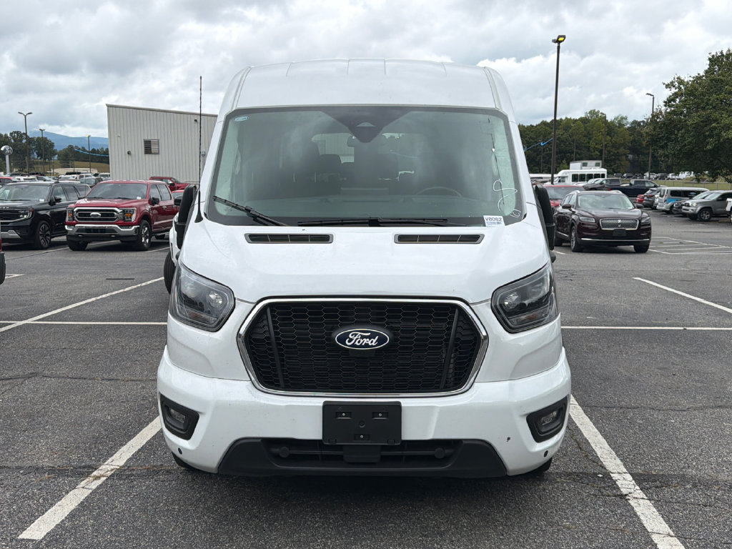 Used 2026 Ford Transit 350 XLT RWD image 2