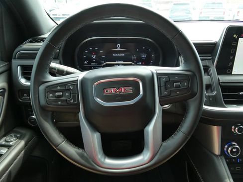 Used 2024 GMC Yukon SLT w/ SLT Luxury Package AWD/4WD image 36