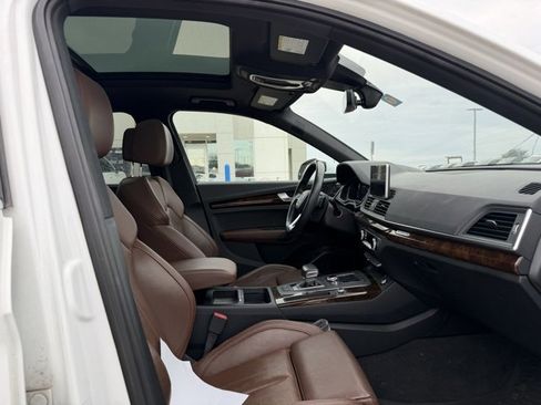 Used 2018 Audi Q5 2.0T Premium Plus w/ Premium Plus Package image 9