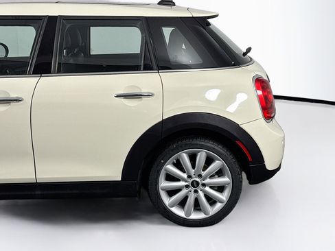 Used 2019 MINI Cooper 4-Door Hardtop image 39