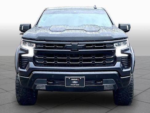 Used 2024 Chevrolet Silverado 1500 LT Trail Boss w/ LT Trail Boss Premium Package AWD/4WD image 4