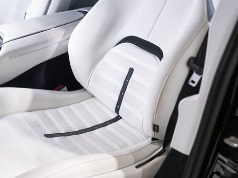 Used 2025 Ferrari Purosangue AWD/4WD image 13