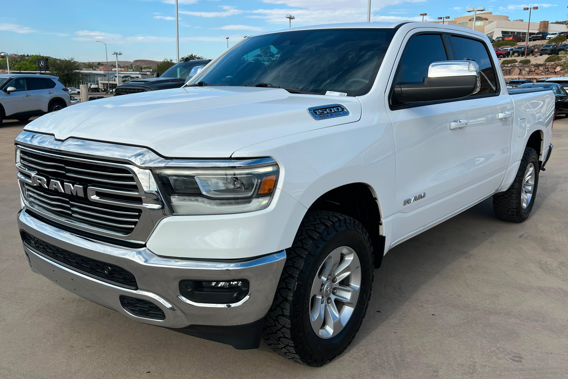 Certified 2023 RAM 1500 Laramie AWD/4WD image 1