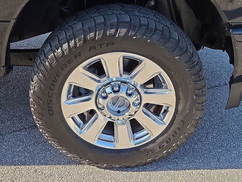 Used 2019 Ford F250 Platinum AWD/4WD image 7