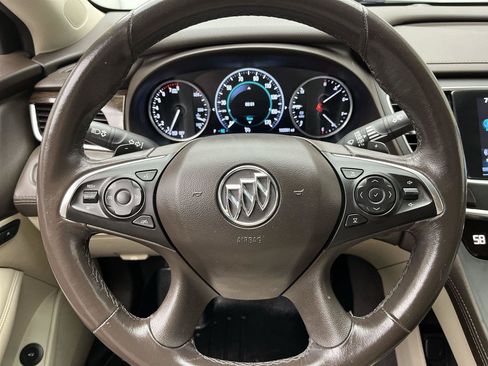 Used 2017 Buick LaCrosse Essence FWD image 13