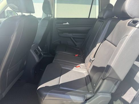 Used 2018 Volkswagen Atlas SE FWD image 13