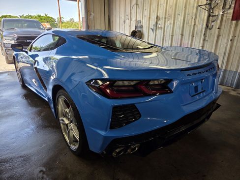 Used 2023 Chevrolet Corvette Stingray Coupe w/ 1LT RWD image 2