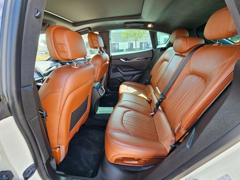 Used 2022 Maserati Levante GT image 20