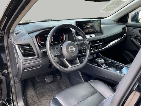 Certified 2024 Nissan Rogue SL FWD image 17