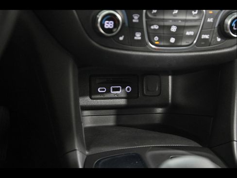 Used 2023 Chevrolet Equinox LT FWD image 15