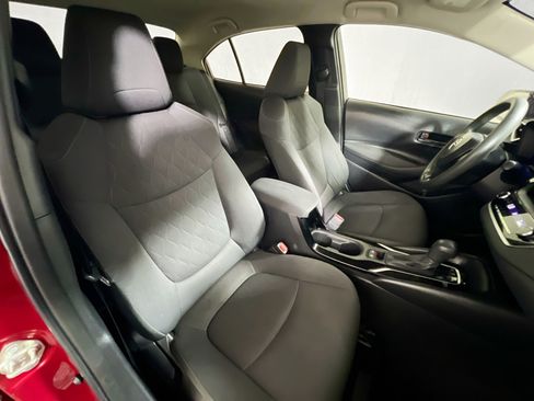 Used 2022 Toyota Corolla LE FWD image 31