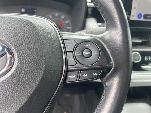 Used 2024 Toyota Corolla SE image 19