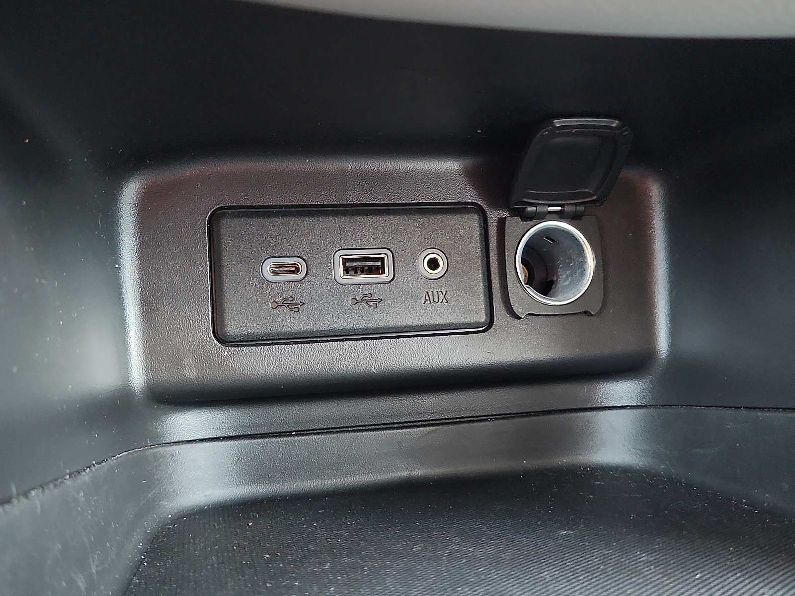 Used 2024 Chevrolet Equinox LS w/ LS Convenience Package FWD image 19